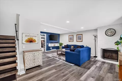 7725 W Glasgow Pl, Littleton, CO 80128