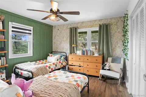 Bedroom - 9759 Fallen Rock Rd, Conifer, CO 80433 photo 3 of 9