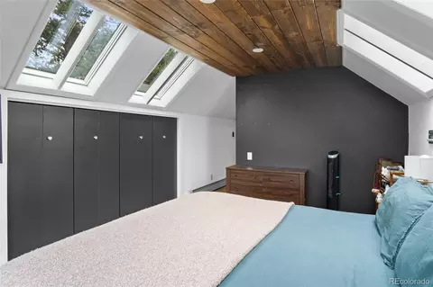 Bedroom - 9759 Fallen Rock Rd, Conifer, CO 80433 photo 8 of 9