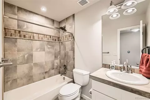 Bath - 805 29th St #504, Boulder, CO 80303 photo 1 of 5