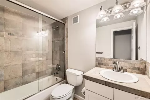 Bath - 805 29th St #504, Boulder, CO 80303 photo 4 of 5