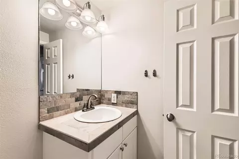 Bath - 805 29th St #504, Boulder, CO 80303 photo 5 of 5