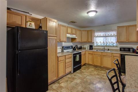 3064 Carson St, Aurora, CO 80011 photo 11