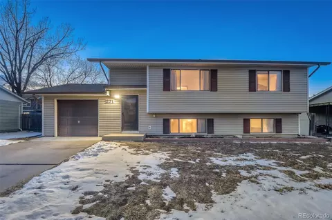 271 Birch St, Bennett, CO 80102