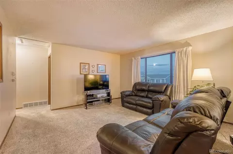 271 Birch St, Bennett, CO 80102 photo 3