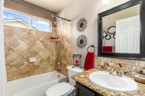 4802 Deephaven Ct, Denver, CO 80239 photo 19