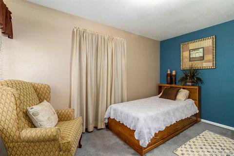 4802 Deephaven Ct, Denver, CO 80239 photo 22