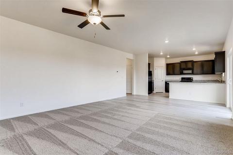 376 Maple St, Bennett, CO 80102 photo 10