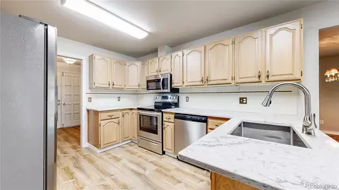 8228 Upham Ct, Arvada, CO 80003 photo 4