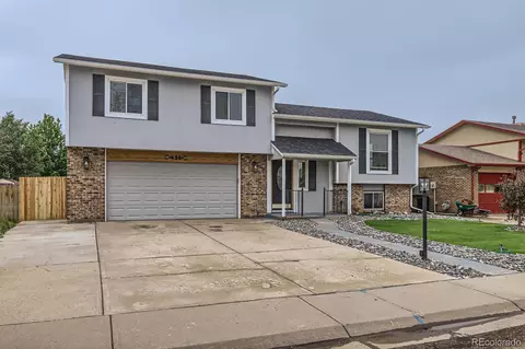 450 Lone Pine St, Fort Lupton, CO 80621