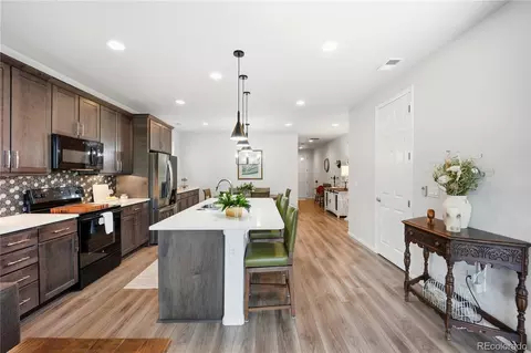 Kitchen - 25660 E Archer Ave, Aurora, CO 80018 photo 5 of 5