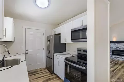 17464 E Temple Dr, Aurora, CO 80015 photo 6