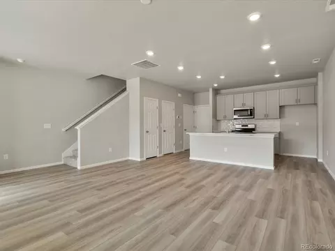 5079 S Robb St, Littleton, CO 80127