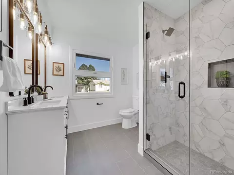 1425 S Ivy Way, Denver, CO 80224