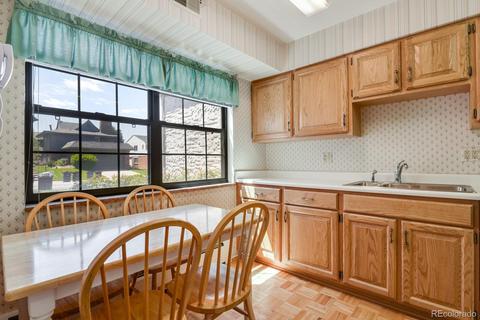 5851 E Ithaca Pl, Denver, CO 80237 photo 6