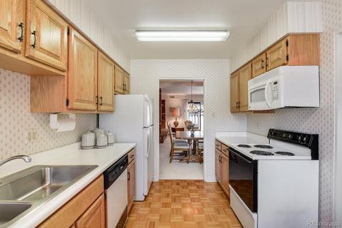 5851 E Ithaca Pl, Denver, CO 80237 photo 5
