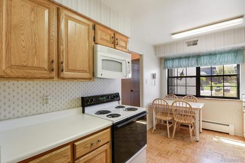 5851 E Ithaca Pl, Denver, CO 80237 photo 4
