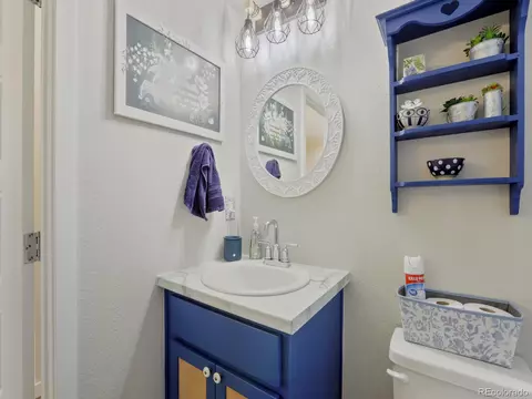 Bath - 286 Cardinal St, Johnstown, CO 80534 photo 1 of 4