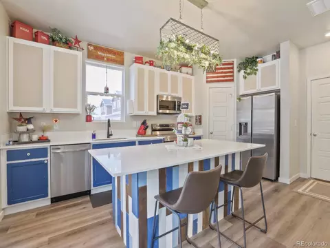 Kitchen - 286 Cardinal St, Johnstown, CO 80534 photo 6 of 7