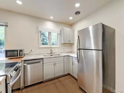 Kitchen - 1901 Columbine Ave, Boulder, CO 80302 photo 2 of 5