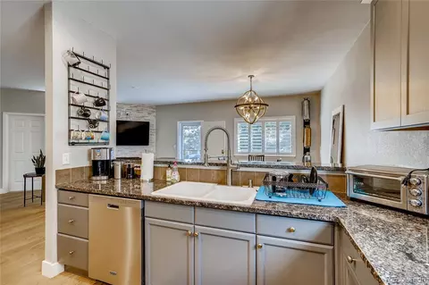 8564 W 48th Pl, Arvada, CO 80002 photo 3