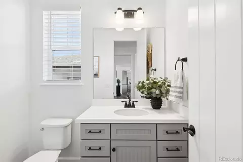 Bath - 25171 E Nova Pl, Aurora, CO 80016 photo 1 of 5