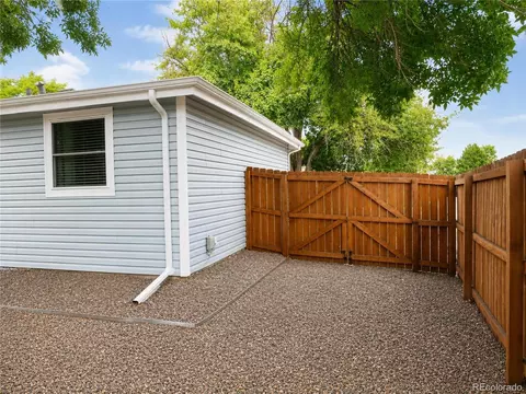 Exterior - 16298 E Bates Dr, Aurora, CO 80013 photo 9 of 11