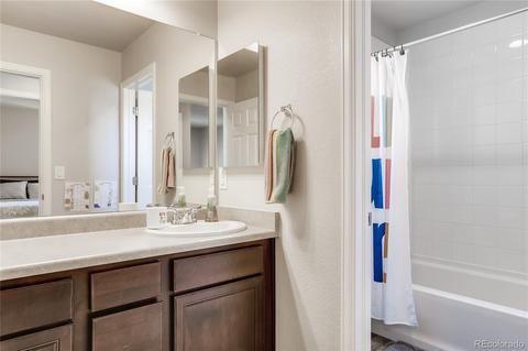 15782 E Warner Dr, Denver, CO 80239 photo 11