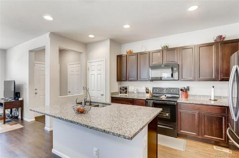 15782 E Warner Dr, Denver, CO 80239 photo 2