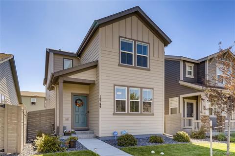 15782 E Warner Dr, Denver, CO 80239 photo 1