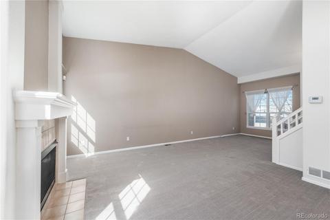 19584 E Ithaca Pl, Aurora, CO 80013 photo 4