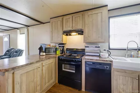 204 B St, Evans, CO 80620 photo 4