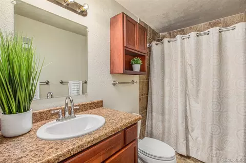 Bath - 427 Wright St #208, Lakewood, CO 80228 photo 1 of 1
