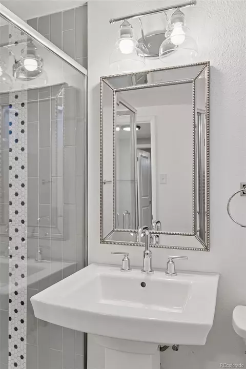 2408 E Cresthill Ave, Centennial, CO 80121 photo 32