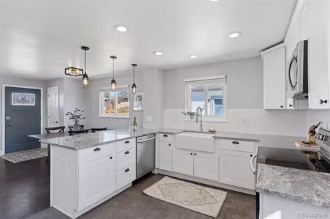 2408 E Cresthill Ave, Centennial, CO 80121 photo 11