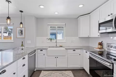 2408 E Cresthill Ave, Centennial, CO 80121 photo 10