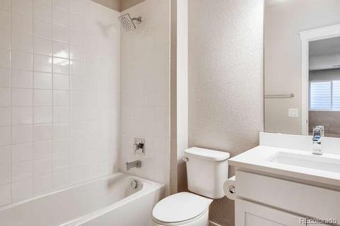 9412 E 58th Pl, Denver, CO 80238 photo 24