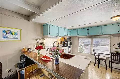 215 Cheyenne St, Golden, CO 80403