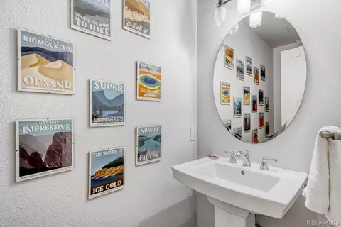 Bath - 2600 Eldorado Pl, Denver, CO 80210 photo 1 of 8