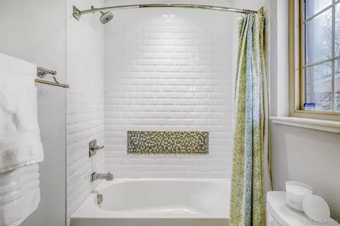 Bath - 2600 Eldorado Pl, Denver, CO 80210 photo 6 of 8
