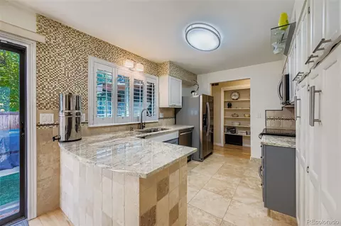 95 S Eagle Cir, Aurora, CO 80012 photo 9