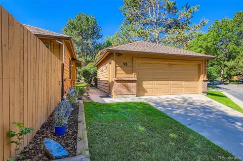 95 S Eagle Cir, Aurora, CO 80012 photo 4