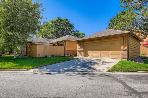 95 S Eagle Cir, Aurora, CO 80012
