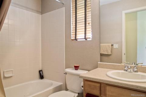 20528 E Hamilton Cir, Aurora, CO 80013 photo 12
