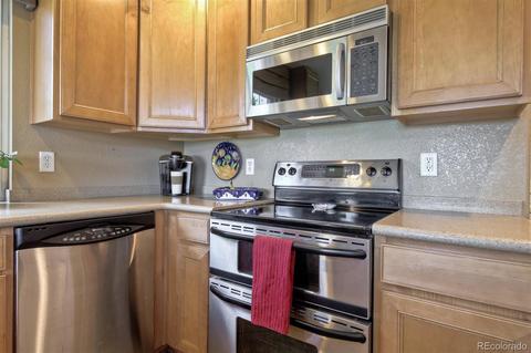 20528 E Hamilton Cir, Aurora, CO 80013 photo 3