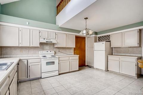 19464 Mitchell Dr, Denver, CO 80249 photo 4