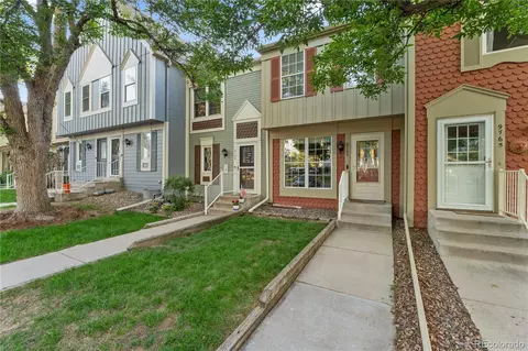 9767 W Cornell Pl, Lakewood, CO 80227