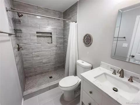 Bath - 29670 E 166th Ave, Brighton, CO 80603 photo 5 of 6