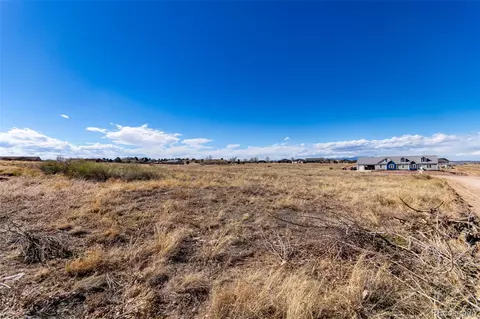1069 S Limestone Ln, Pueblo, CO 81007