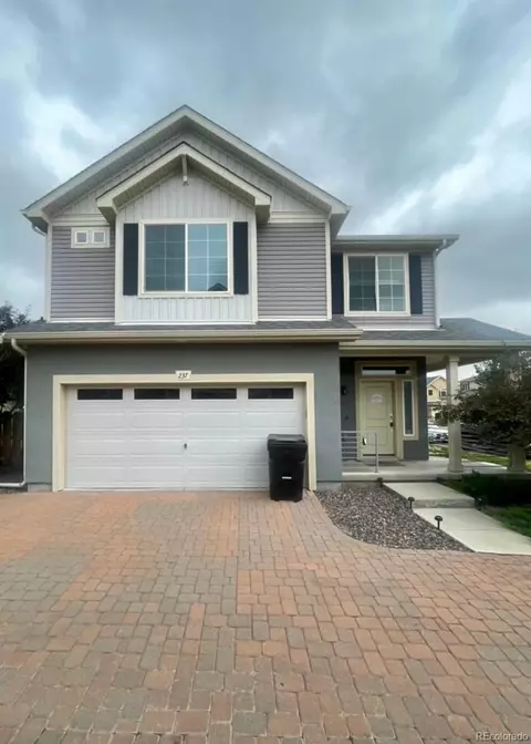 237 S Old Hammer St, Aurora, CO 80018